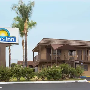 Hotel Days By Wyndham In San Bernardino